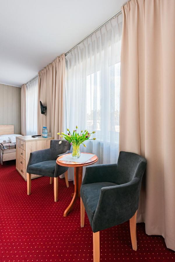 Hotel Dobre Z Lasu Солец-Куявски Экстерьер фото