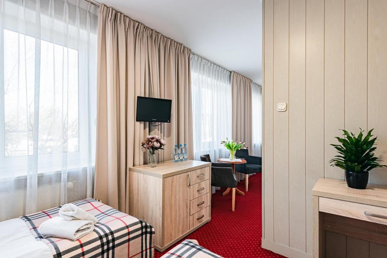 Hotel Dobre Z Lasu Солец-Куявски Экстерьер фото